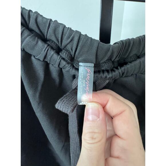 Free People Movement Workout Short Set Charcoal NWT - Picture 2 of 7